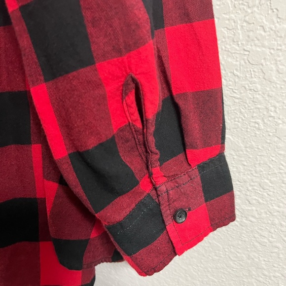 Chris Stapleton Whiskey and You Upcycled Flannel - Picture 4 of 10